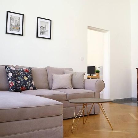 Bloom - Cozy Apartment, 5 Stops To City Center Вена Экстерьер фото