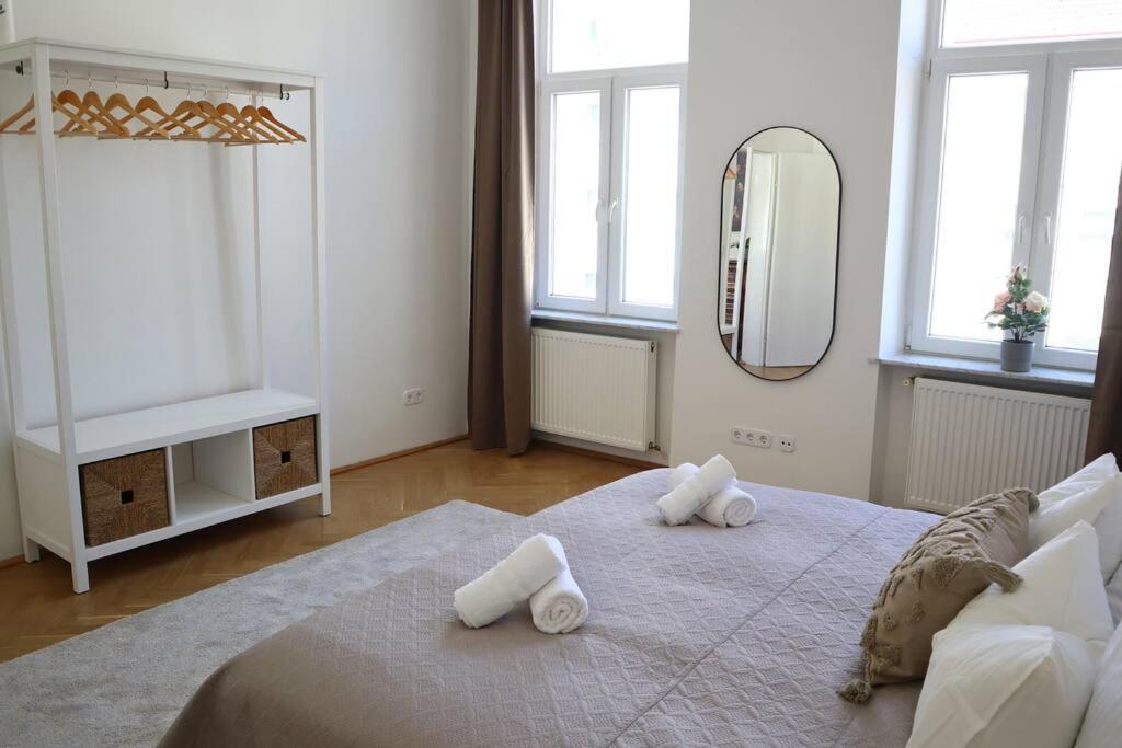 Bloom - Cozy Apartment, 5 Stops To City Center Вена Экстерьер фото