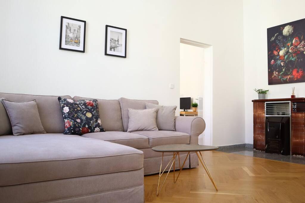 Bloom - Cozy Apartment, 5 Stops To City Center Вена Экстерьер фото